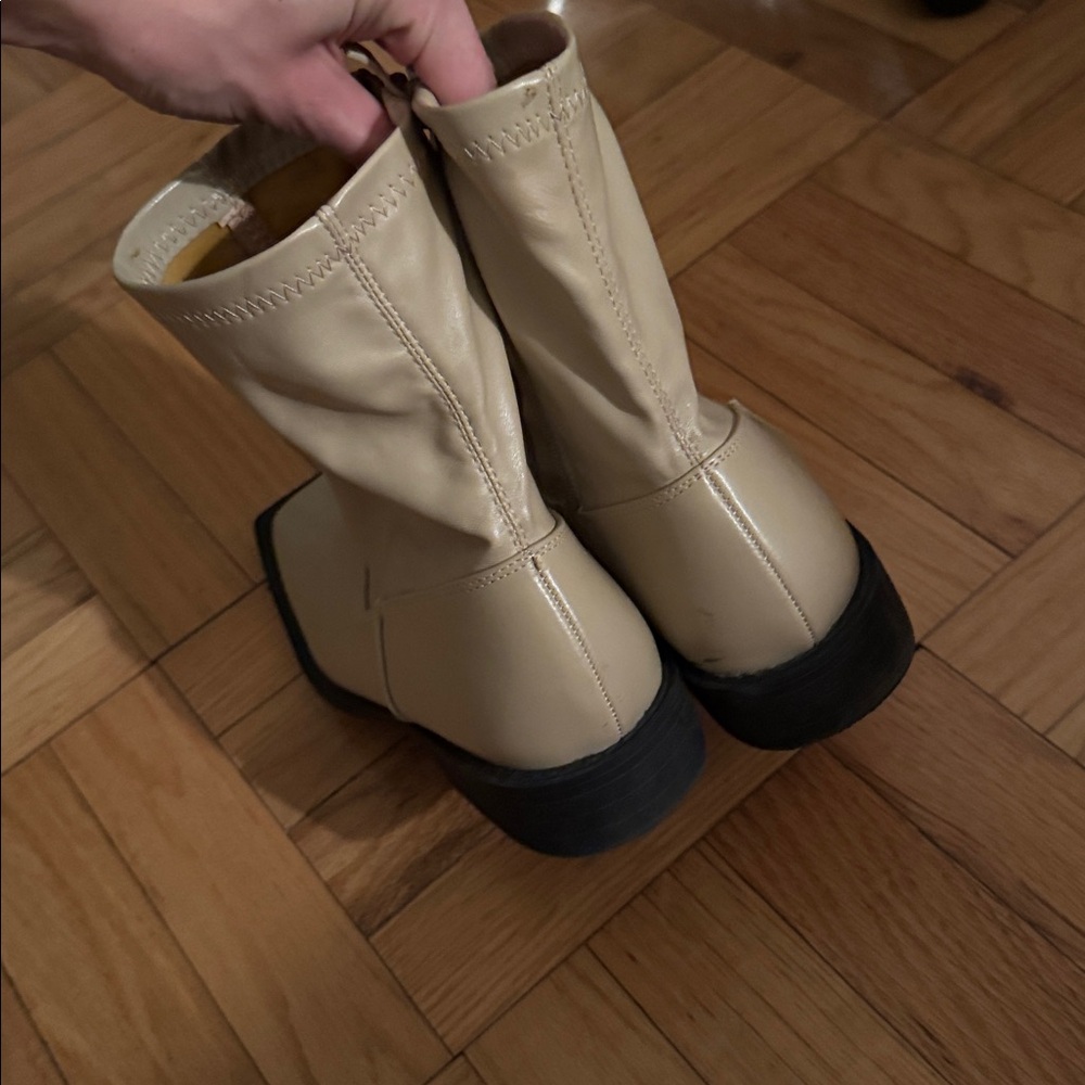 Square toe boots - Picture 4 of 6